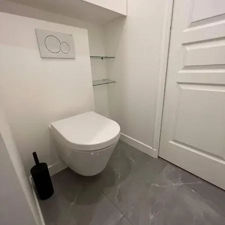 Luxury Appartment, Champs Elysees, Neuf !