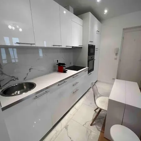 Luxury Appartment, Champs Elysees, Neuf ! 아파트 *