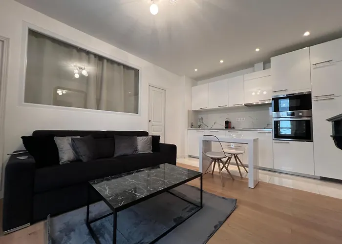 Luxury Appartment, Champs Elysees, Neuf ! Lägenhet Paris